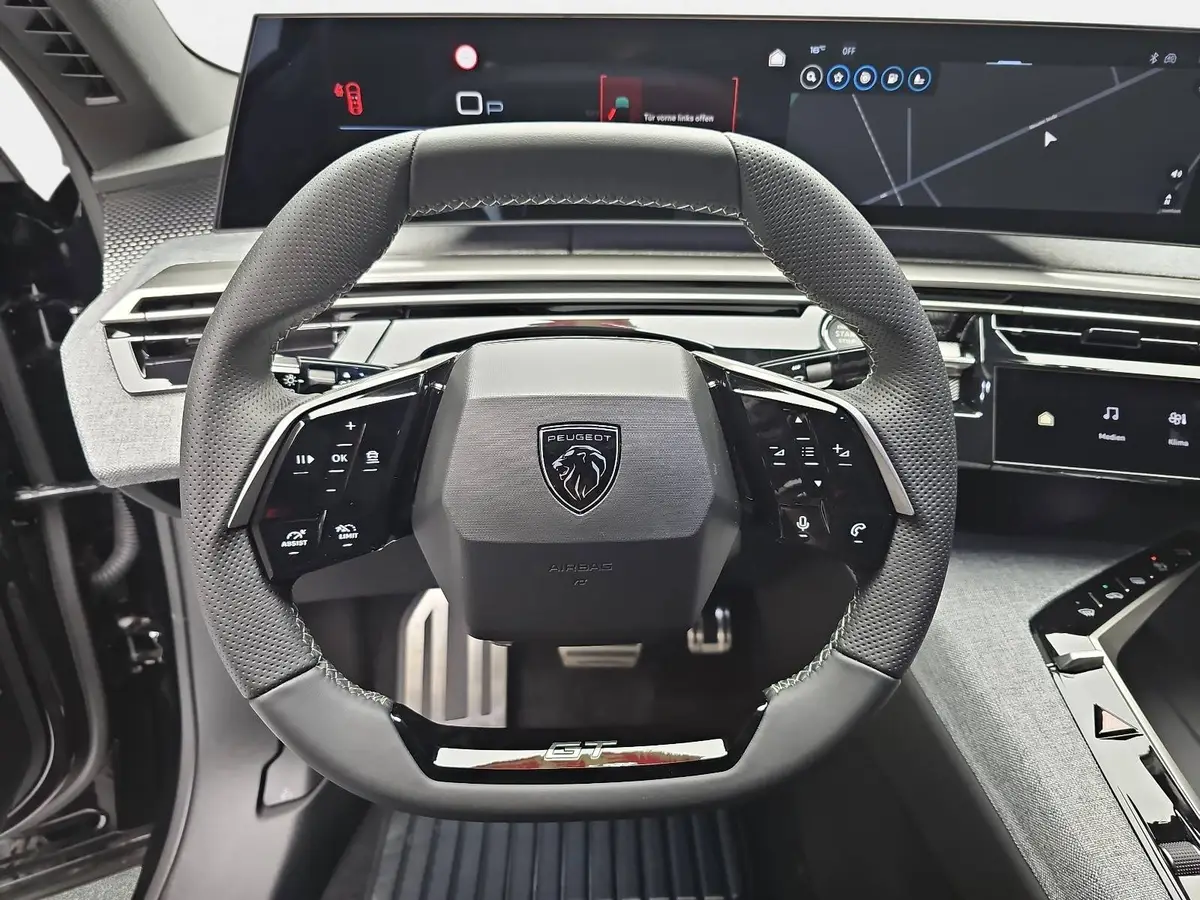 PEUGEOT 3008 1.2 HYBRID 145 E-DSC6 GT NAVI KLIMA LED AHK LM19