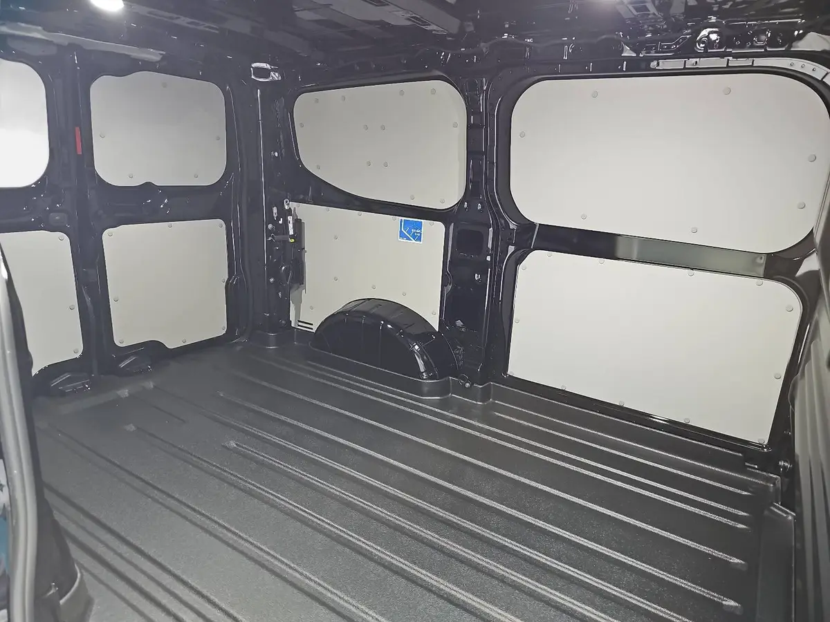 FORD TRANSIT CUSTOM 2.0 ECOBLUE AUTO. 320 L1H1 SPORT FWD KLIMA LED LM