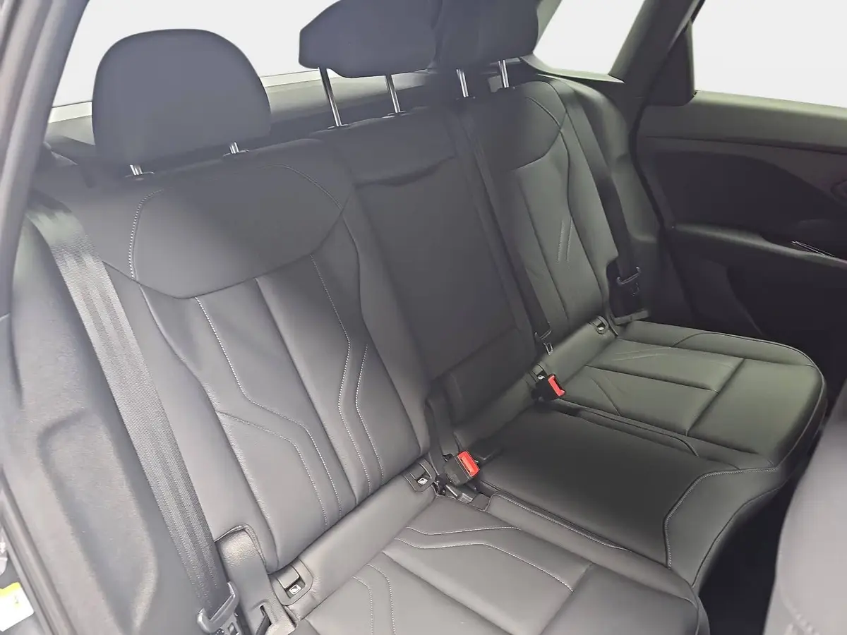 AUDI Q3 TFSI S-TRONIC S-LINE NAVI LED-PLUS PANO