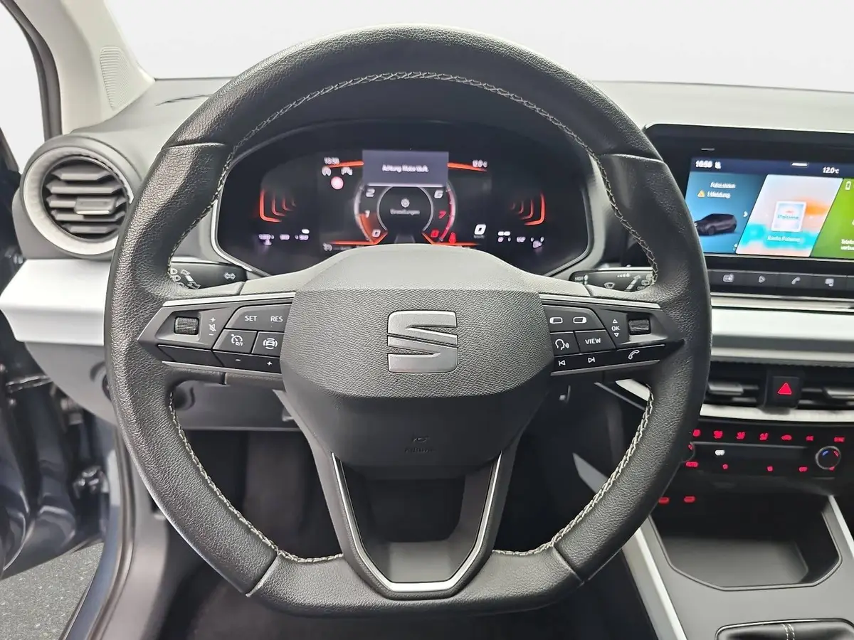 SEAT ARONA 1.0 TSI STYLE LED GRA P-ASSIST LM16