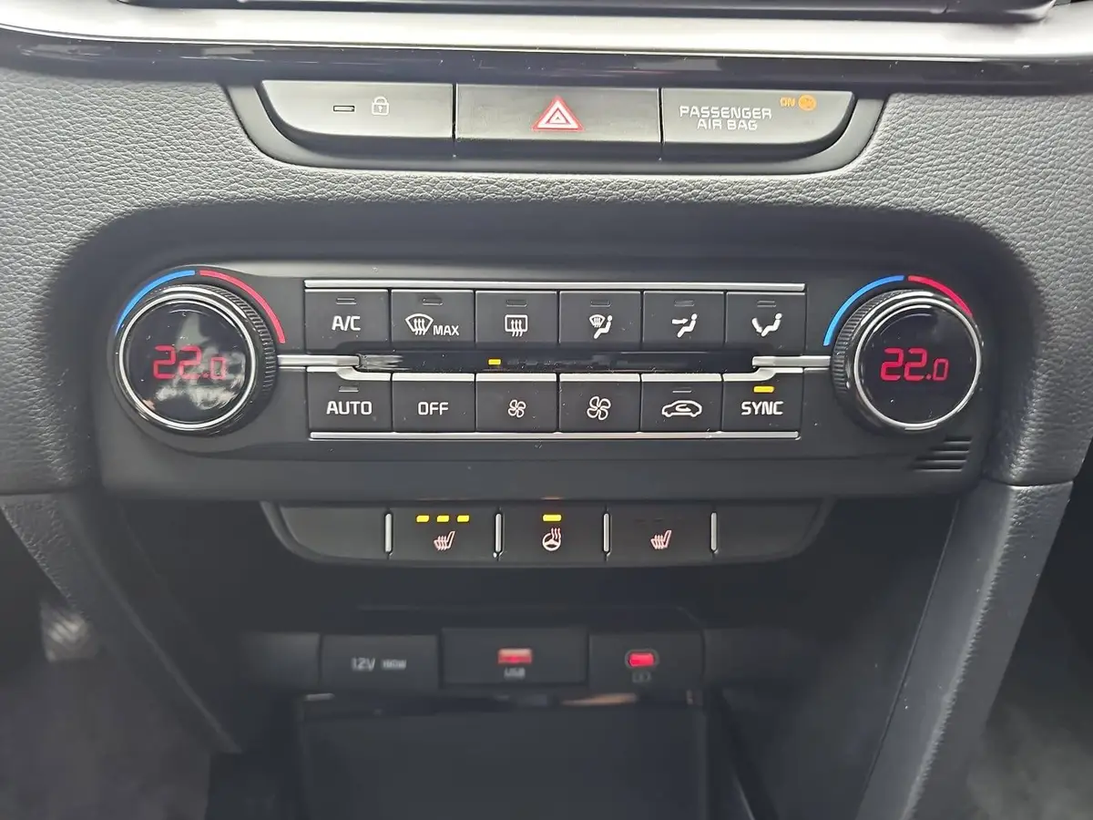 KIA CEED 1.0 T-GDI VISION KOMFORT+ SITZH.