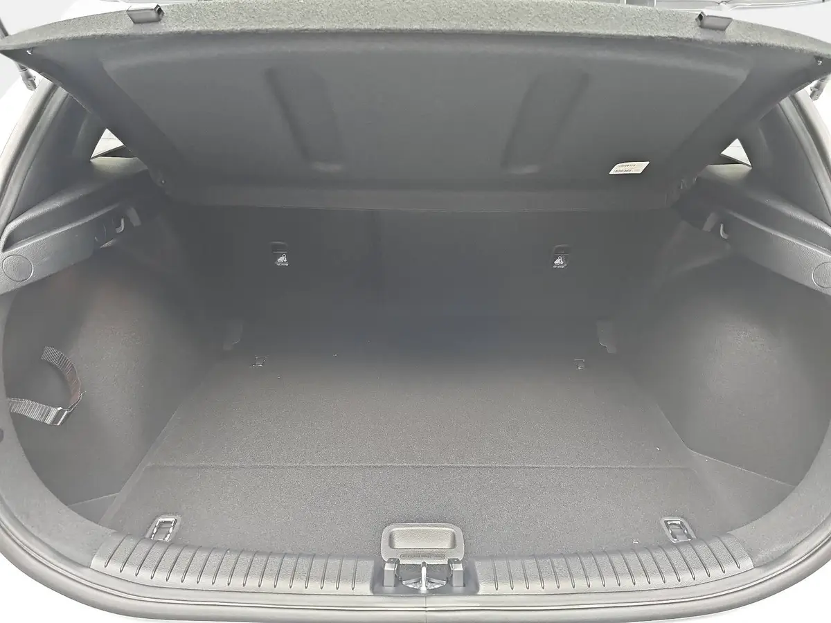 KIA CEED 1.5 T-GDI 48V DCT7 ULTIMATE EDITION