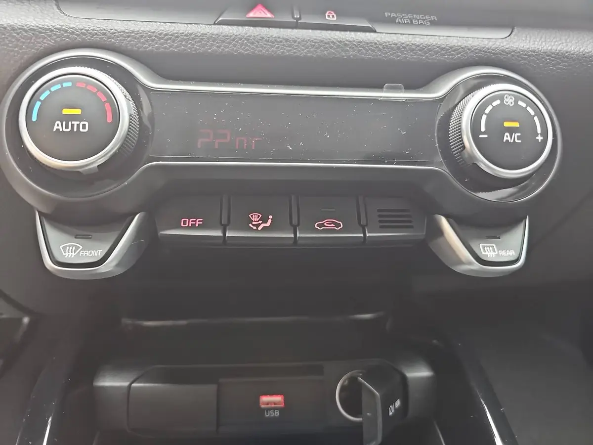 KIA STONIC 1.0 T-GDI 100 VISION SITZH. NAVI