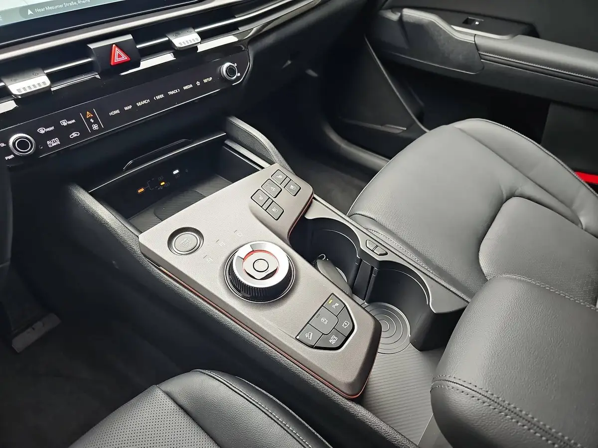 KIA SPORTAGE 1.6 T-GDI 180 AWD DCT SPIRIT MJ26 LEDER DRIVEWISE