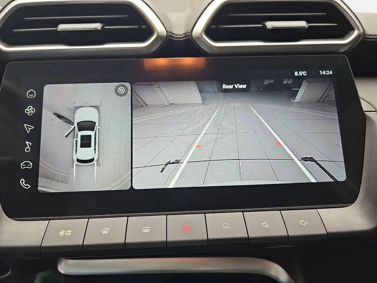 MG ZS 1.5 HYBRID+ MY25.5 LUXURY NAVI LM18 KEYLESS-ENTRY 360-GRAD-KAMERA