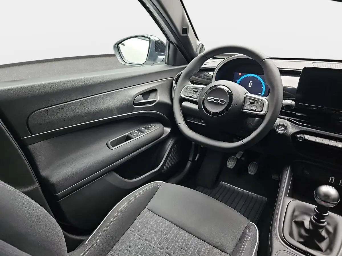 FIAT 600 1.2 T3 HYBRID STREET MJ26