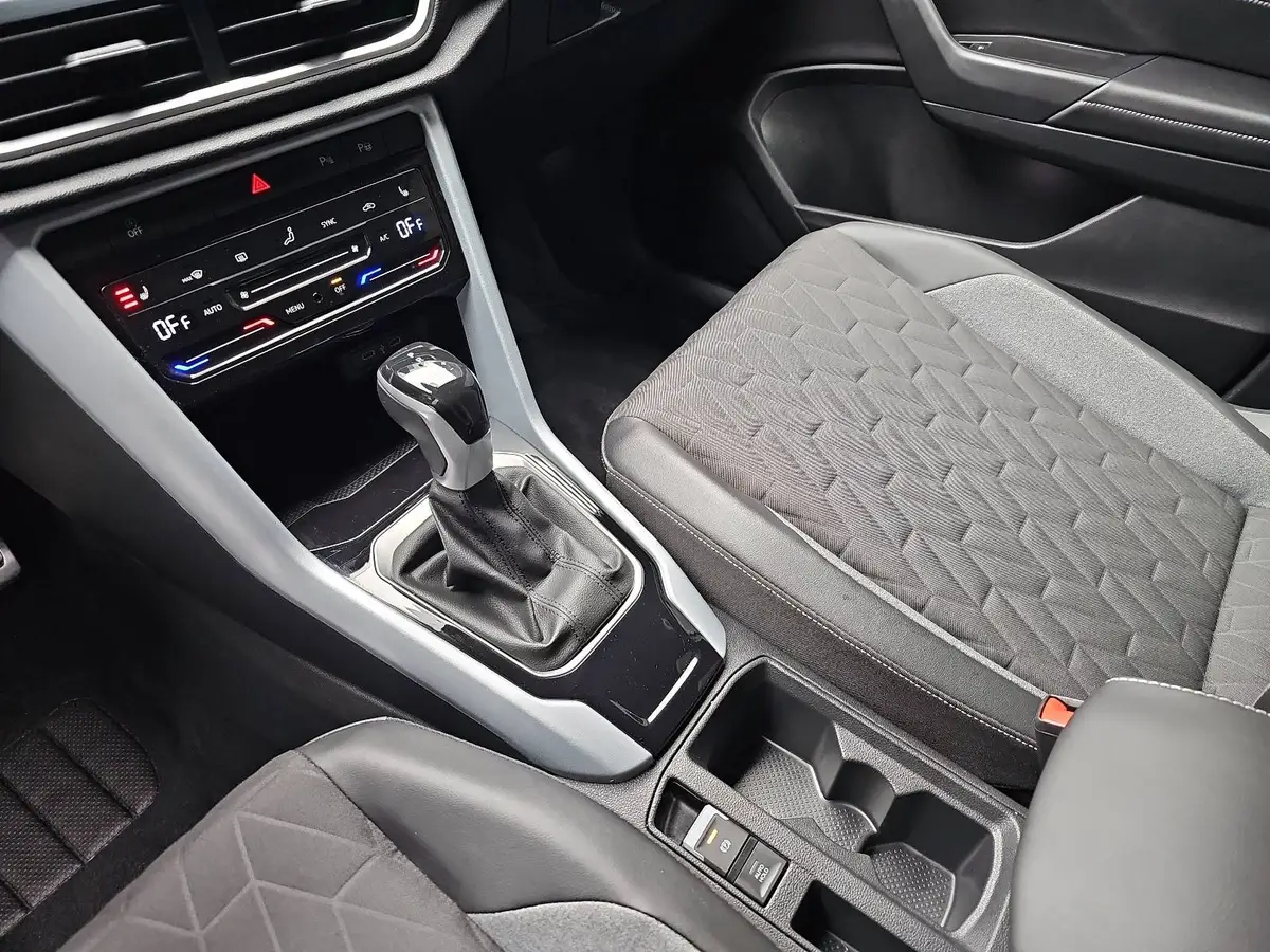 VW T-ROC 1.5 TSI DSG GOAL NAVI LED KLIMAAUTO ACC KAMERA AHK