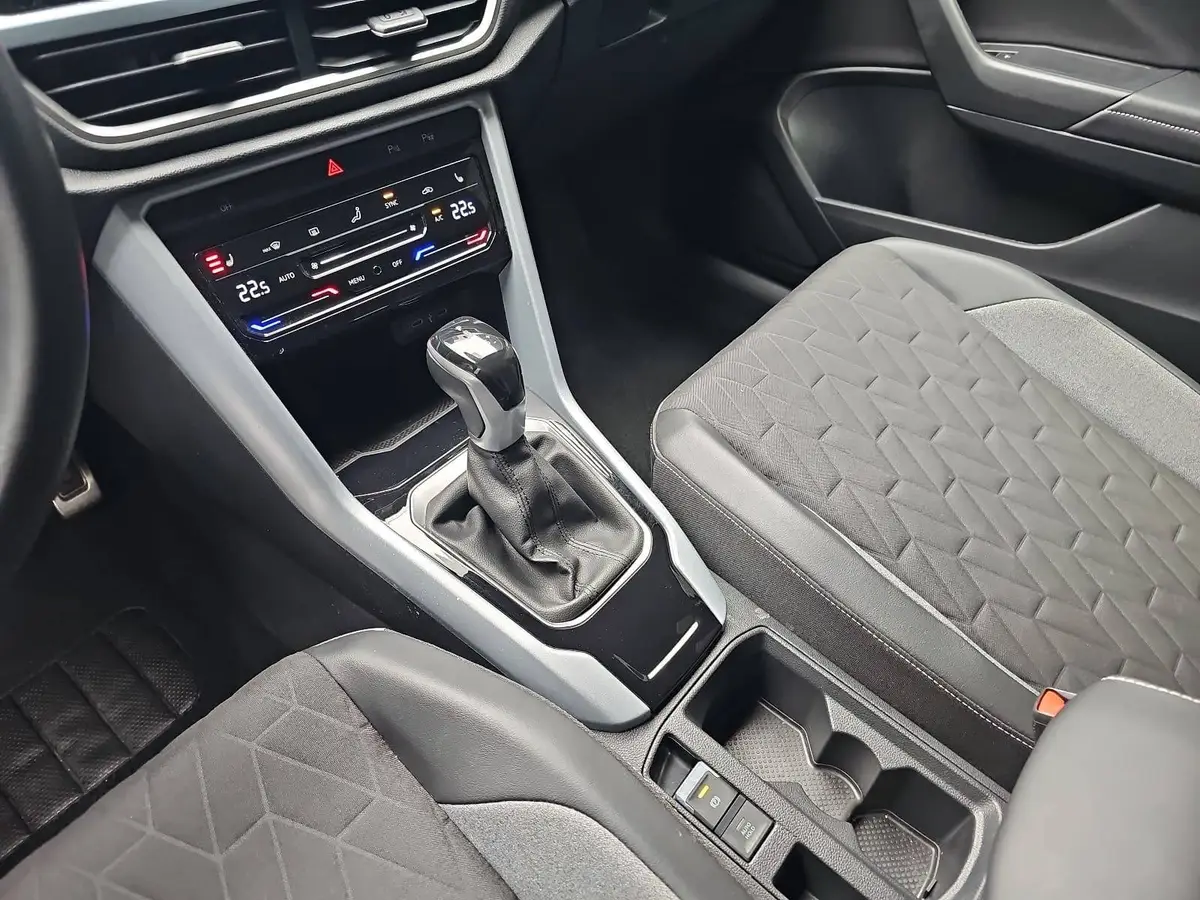 VW T-ROC 1.5 TSI DSG GOAL NAVI LED KLIMAAUTO ACC KAMERA AHK