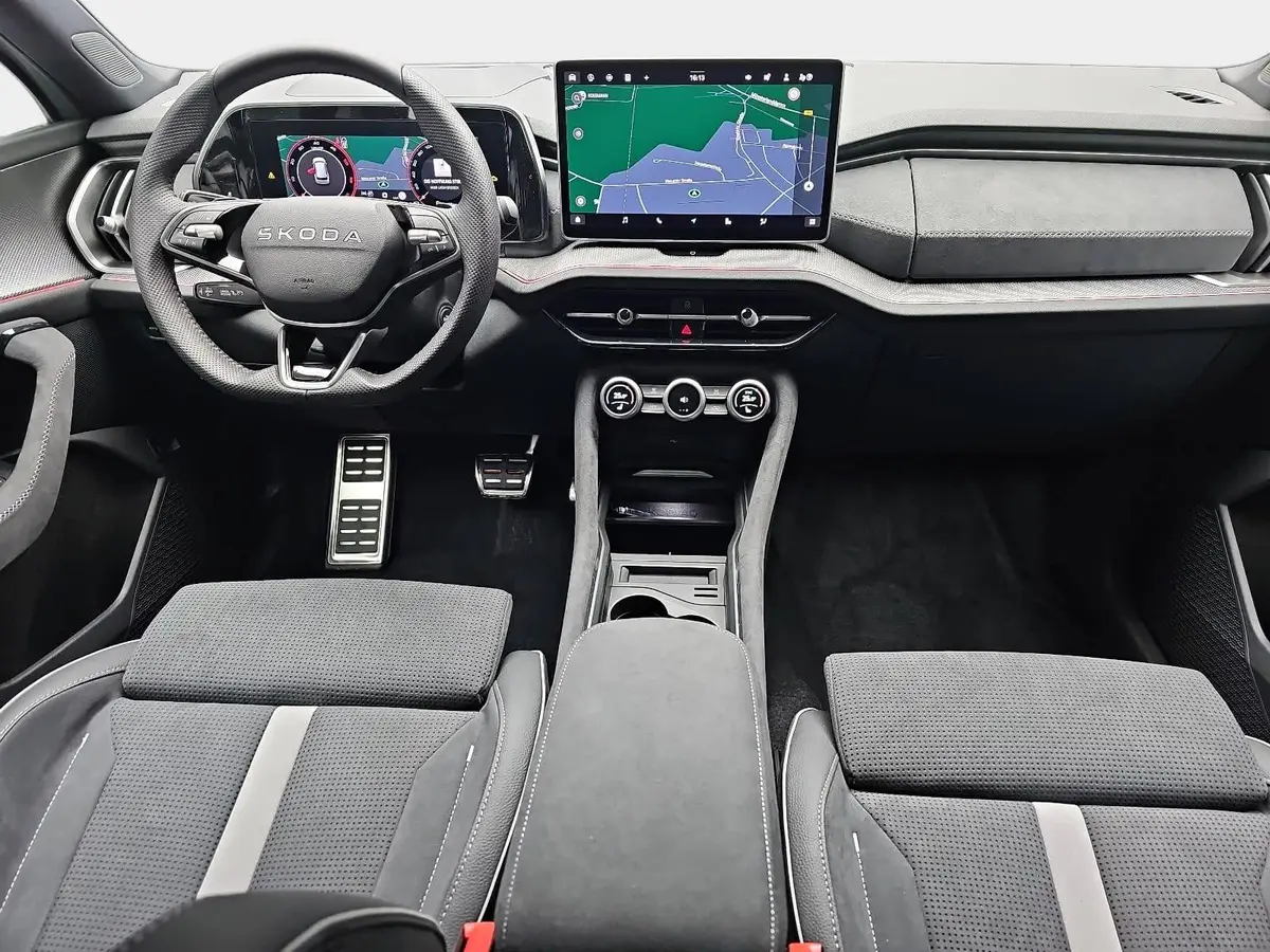 SKODA KODIAQ 2.0 TDI DSG SPORTLINE 4X4 NAVI LED ACC HUD 7-SITZE