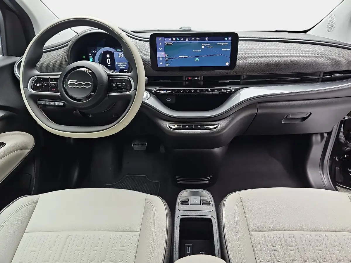 FIAT 500E ELEKTRO 42 KWH BY BOCELLI NAVI KLIMA LED JBL ALL-SEASON LM17