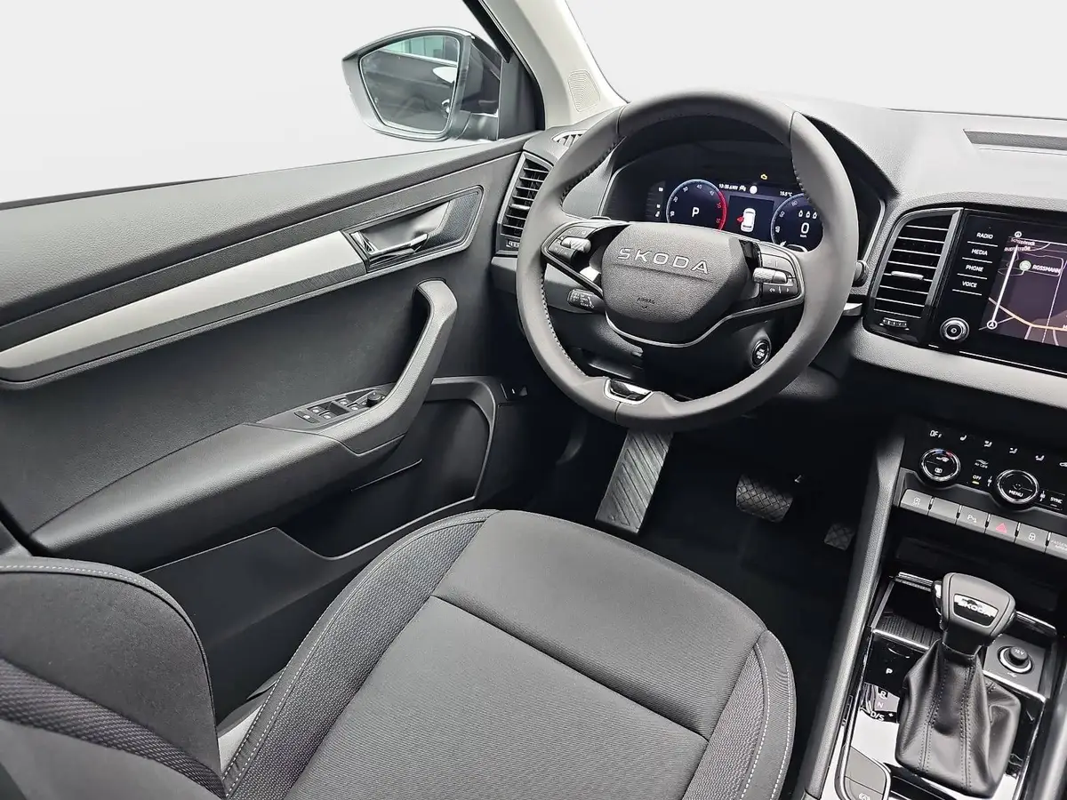 SKODA KAROQ 2.0 TDI DSG DRIVE NAVI LED AHK LM