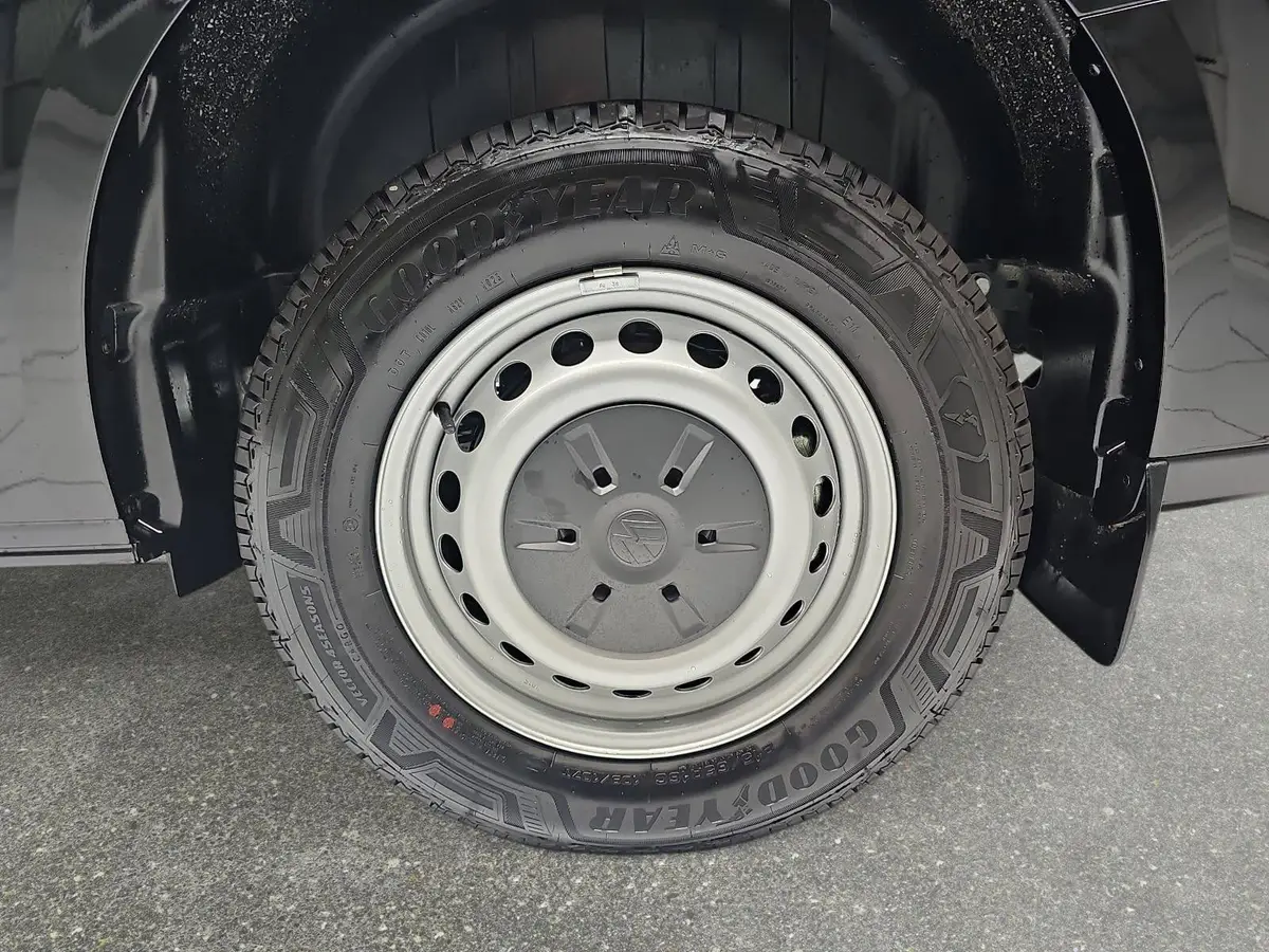 VW T7 TRANSPORTER 2.0 TDI DSG KASTEN L2H1 LED