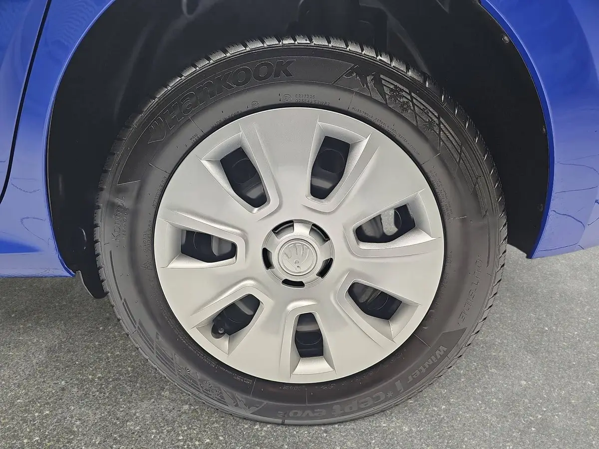 SKODA KAMIQ 1.0 TSI ACTIVE KLIMA LED SITZHEIZUNG PDC DAB+