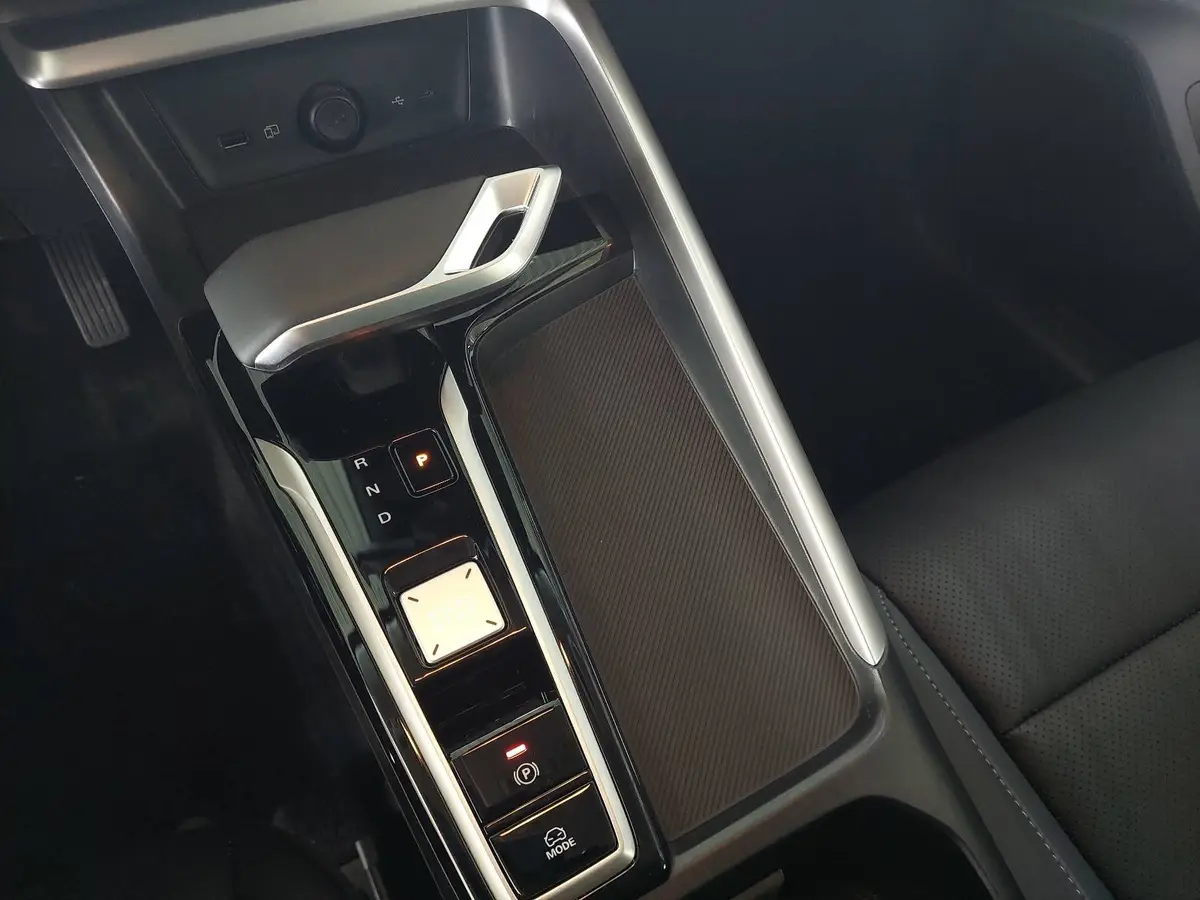 MG ZS 1.5 HYBRID+ MY25 LUXURY NAVI LM18 KEYLESS-ENTRY 360-GRAD-KAMERA