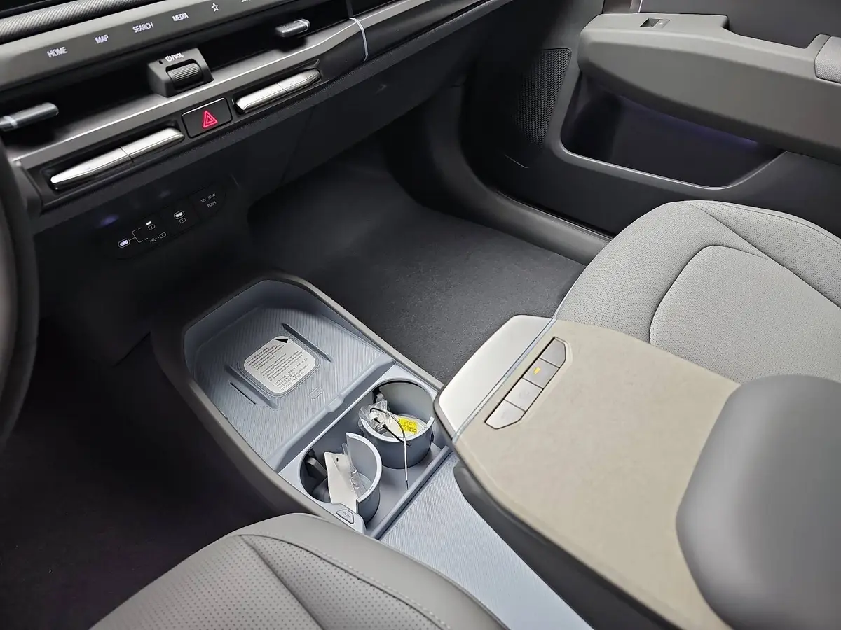 KIA EV3 81.4 KWH EARTH WINTER-CONNECT BUSINESS UPGRADE