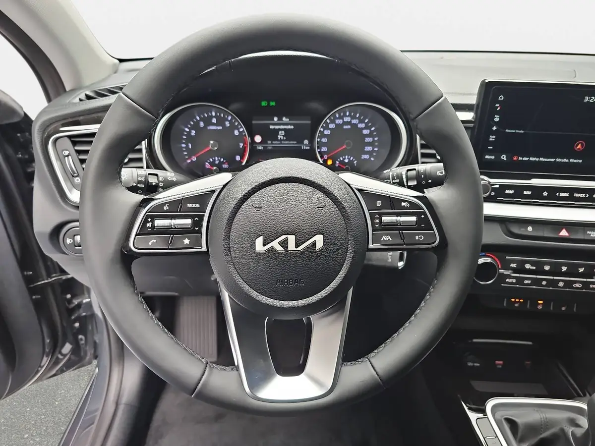 KIA CEED 1.5 T-GDI SPIRIT