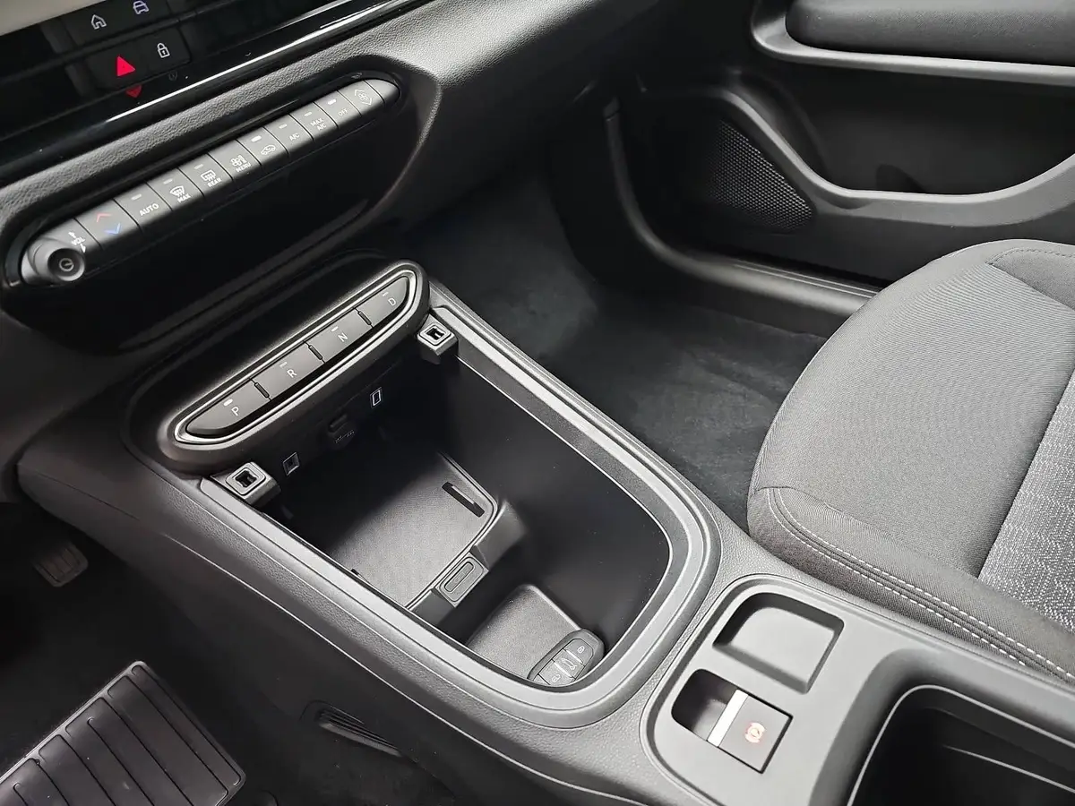 FIAT 600 1.2 T3 HYBRID DCT BUSINESS EDITION MJ26 ALLWETTERREIFEN