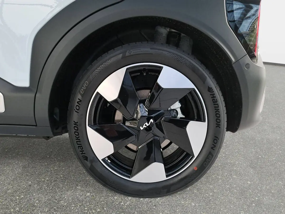 KIA EV2 61.0 KWH EARTH MJ27 4SITZE WINTER-CONNECT TECHN DRIVEWISE-PARK DESIGN