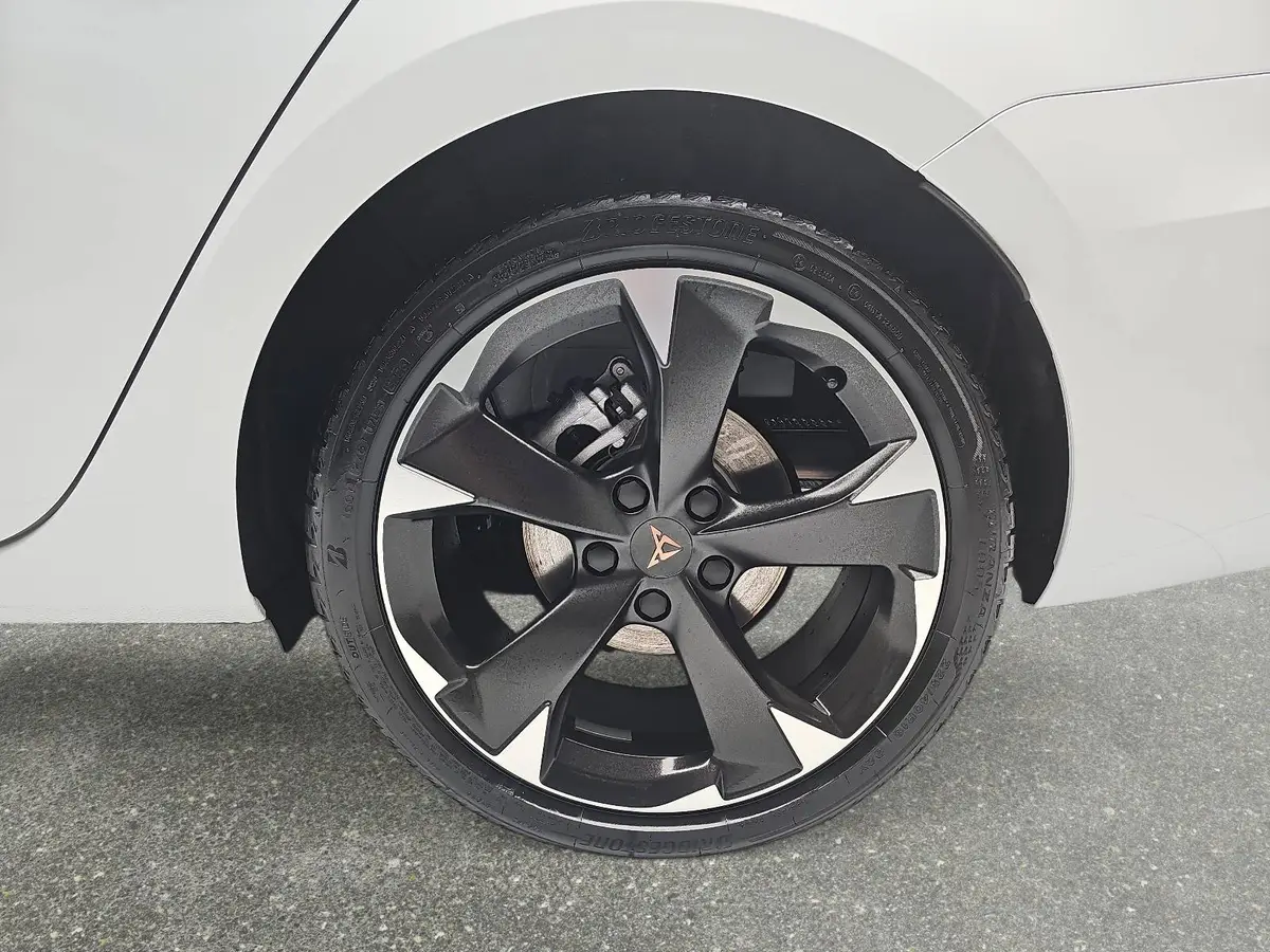 CUPRA LEON ST 1.5 ETSI DSG LED KLIMAAUTO ACC FULL-LINK EL.HECKKL