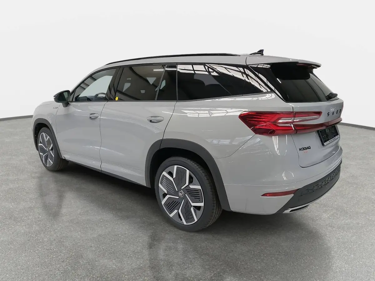 SKODA KODIAQ 1.5 TSI DSG SPORTLINE NAVI LED ACC PANO WINTER AHK