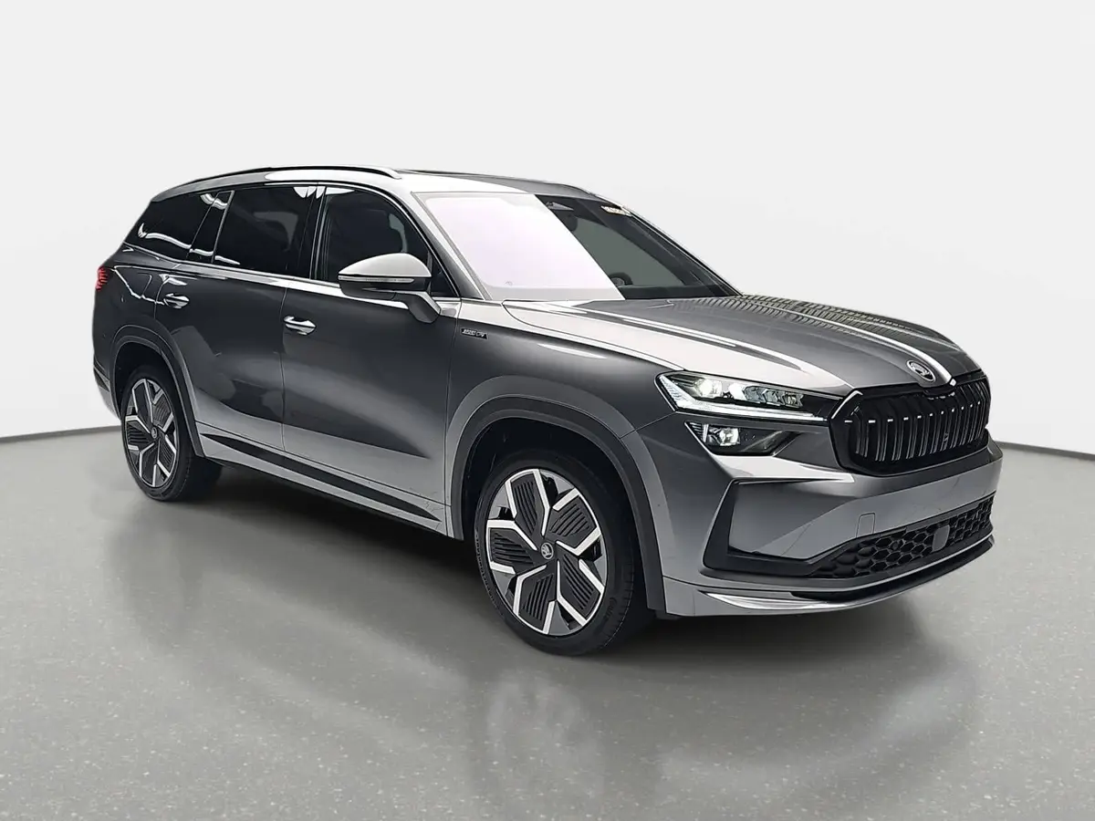 SKODA KODIAQ 1.5 TSI DSG SPORTLINE NAVI LED ACC PANO WINTER AHK