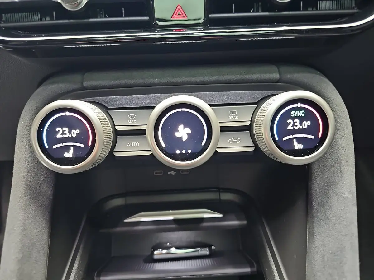 SKODA KODIAQ 1.5 TSI DSG IV PHEV SPORTLINE AHK PANO LM