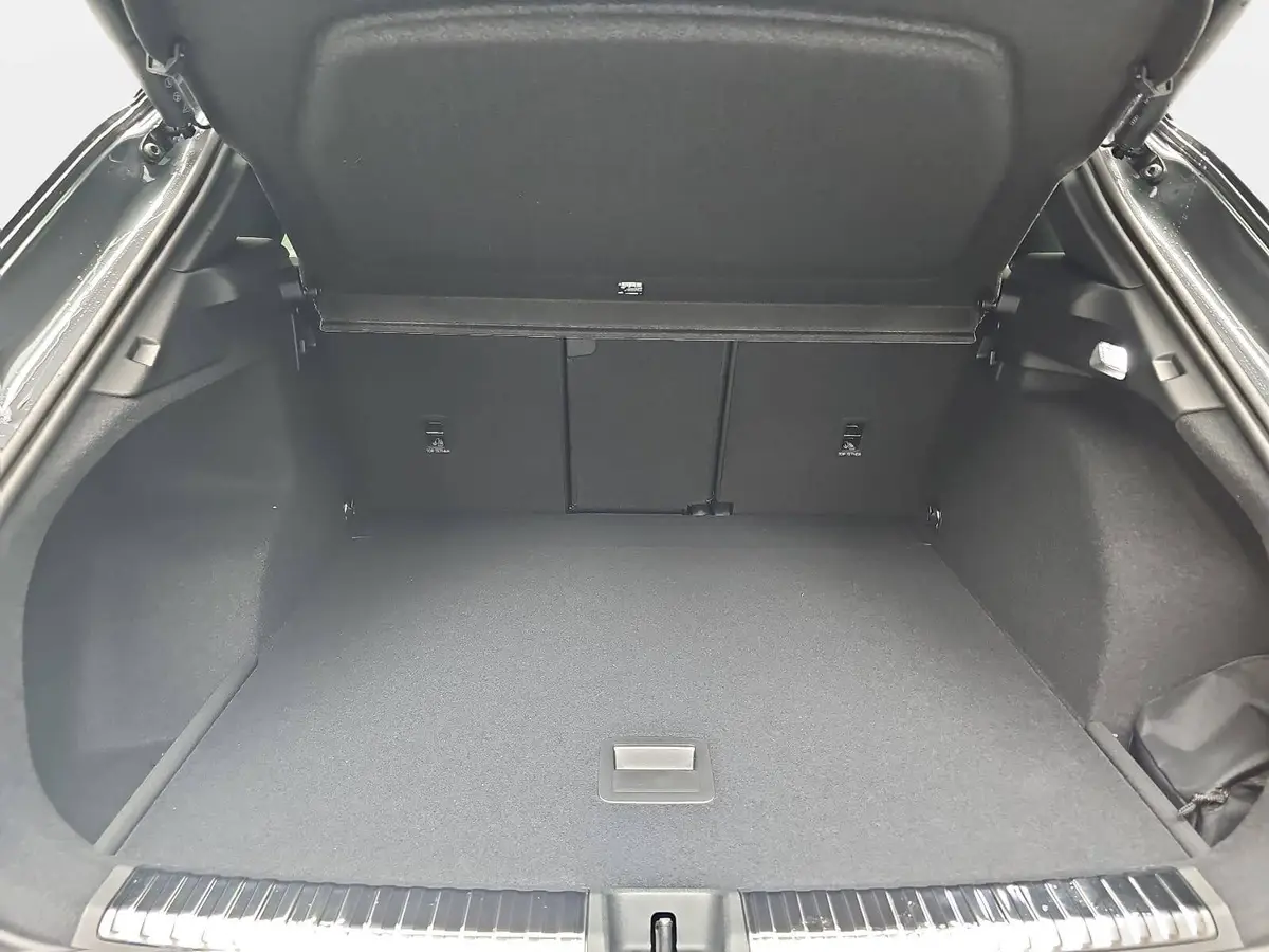 AUDI Q3 TDI S-TRONIC S-LINE NAVI LED-PLUS PANO
