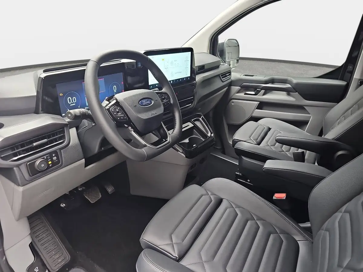 FORD TOURNEO CUSTOM 2.0 ECOBLUE AUTO. L1 TITANIUM X NAVI LED AHK