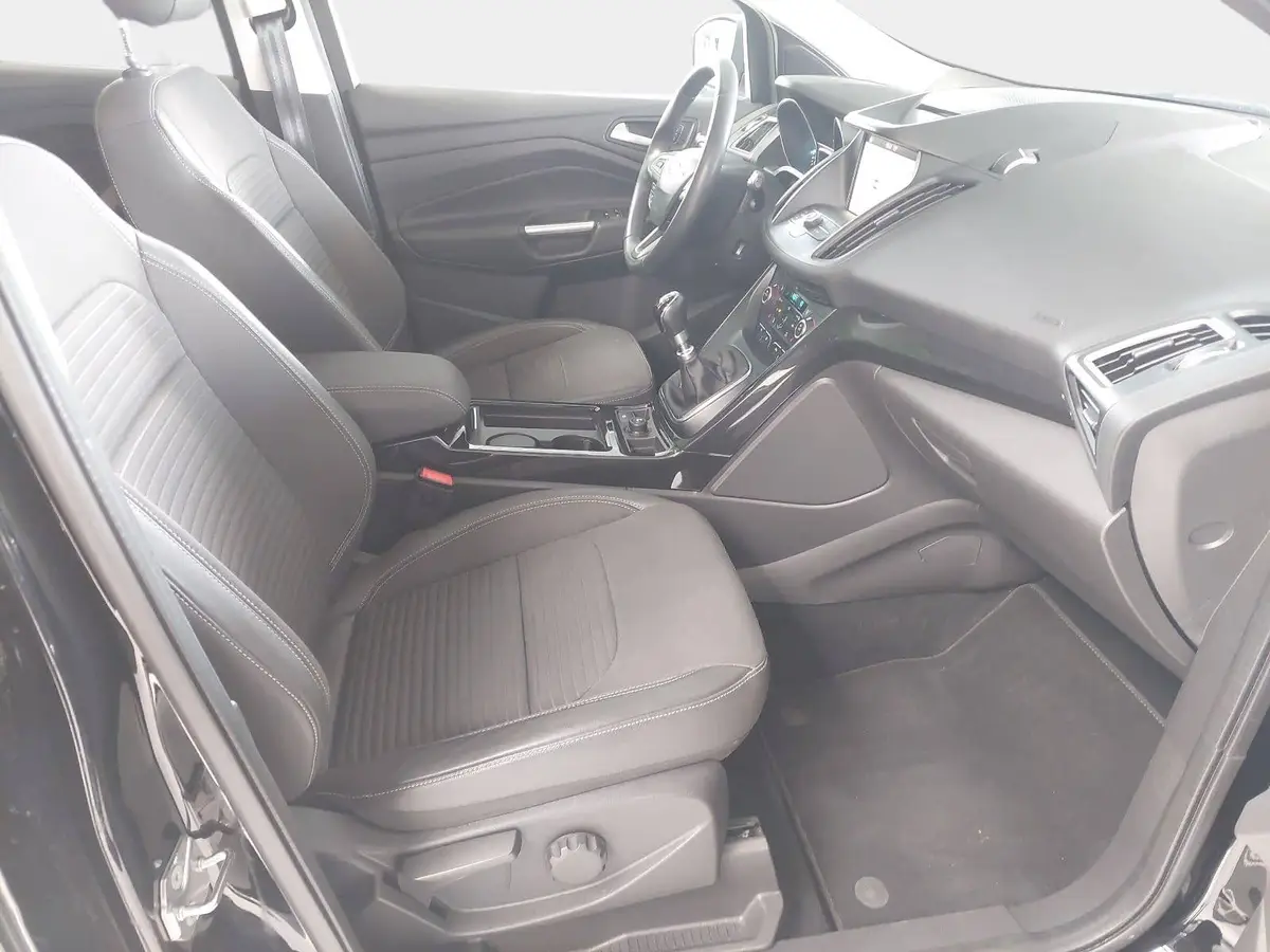 FORD KUGA 1.5 ECOBOOST TITANIUM 4X2 STANDHEIZ KAMERA 8FACH