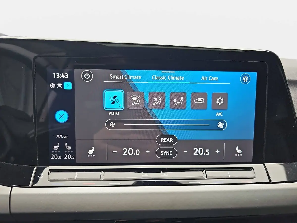 VW GOLF VARIANT 2.0 TDI VIII LIFE NAVI LED LM