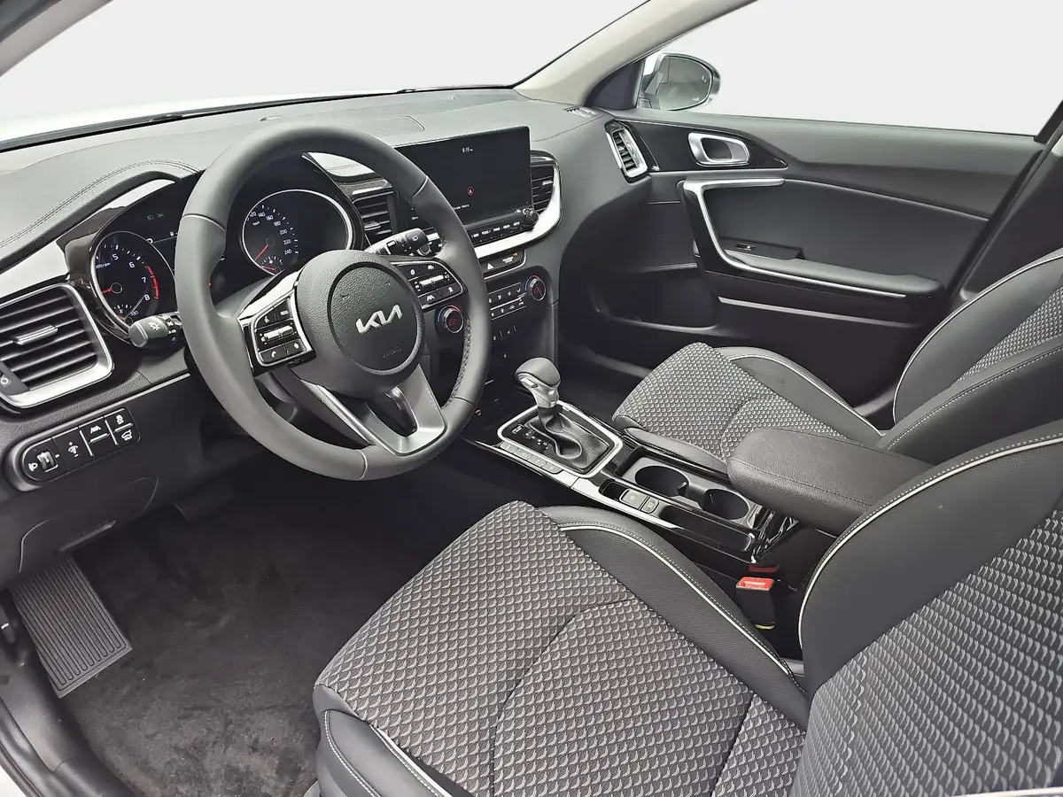 KIA XCEED 1.6 T-GDI 150 DCT SPIRIT MJ26 XCLUSIVE