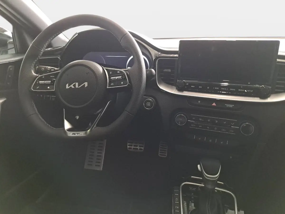 KIA XCEED 1.6 T-GDI 150 DCT GT-LINE MJ26 LEDER GLASDACH