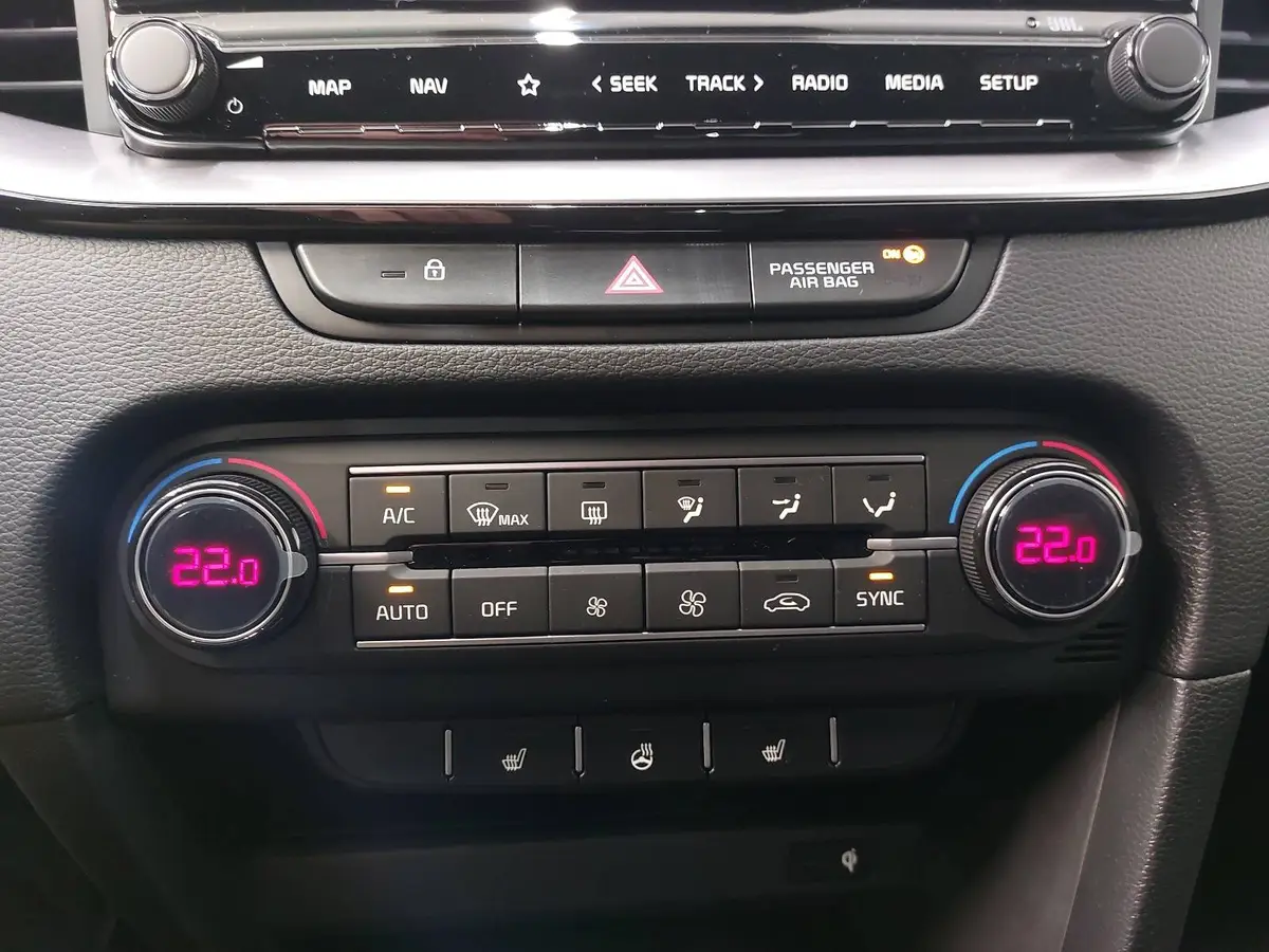 KIA CEED 1.5 T-GDI DCT7 GT LINE TECHNOLOGIE LEDER PERFORMANCE