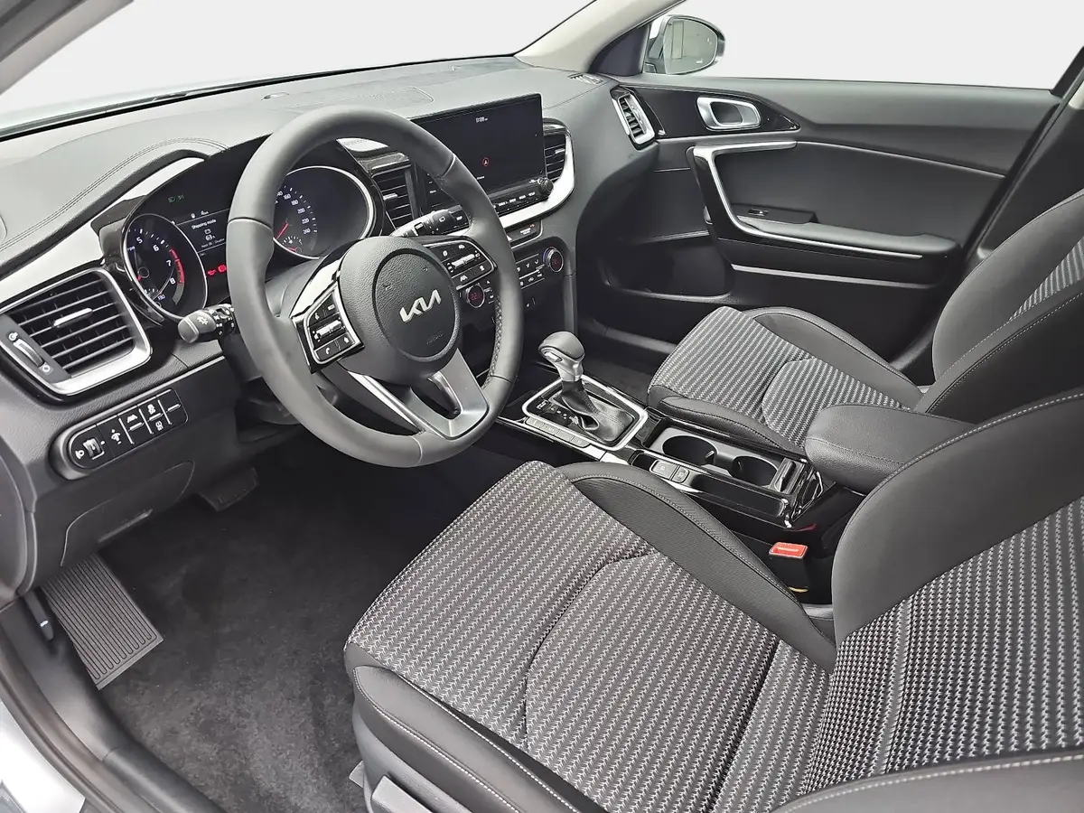 KIA CEED 1.5 T-GDI DCT7 SPIRIT LED SITZH. NAVI