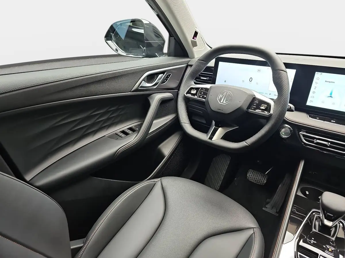 MG HS 1.5 PLUG-IN-HYBRID LUXURY LEDER 360-GRAD-KAMERA 19-ZOLL-LM