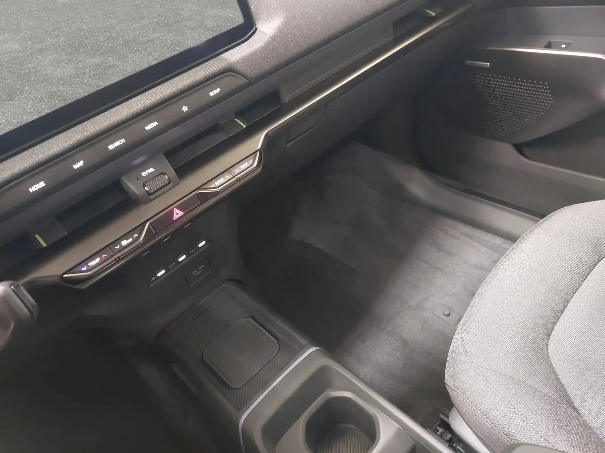 KIA EV2 42.2 KWH EARTH MJ27 4SITZE WINTER-CONNECT TECHNOLOGY DRIVEWISE-PARK