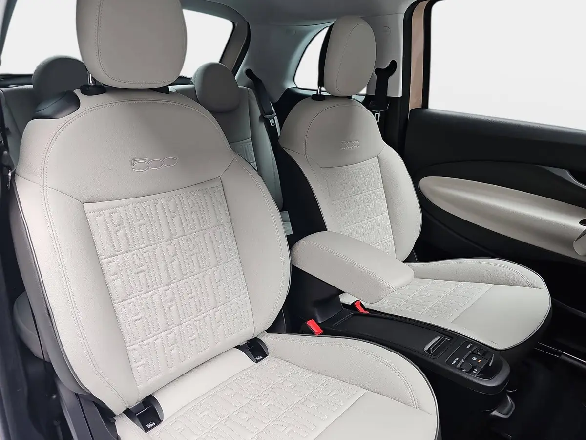 FIAT 500E ELEKTRO 42 KWH LA PRIMA