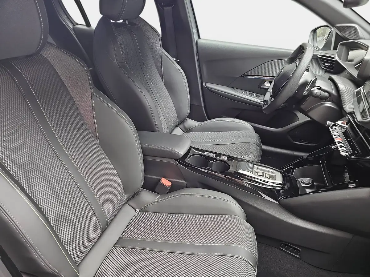 PEUGEOT 208 1.2 HYBRID 110 E-DSC6 GT KLIMA LED MIRROR-SCREEN K