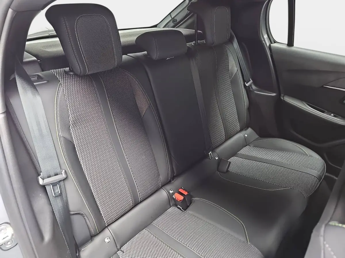 PEUGEOT 208 1.2 HYBRID 110 E-DSC6 GT KLIMA LED MIRROR-SCREEN K