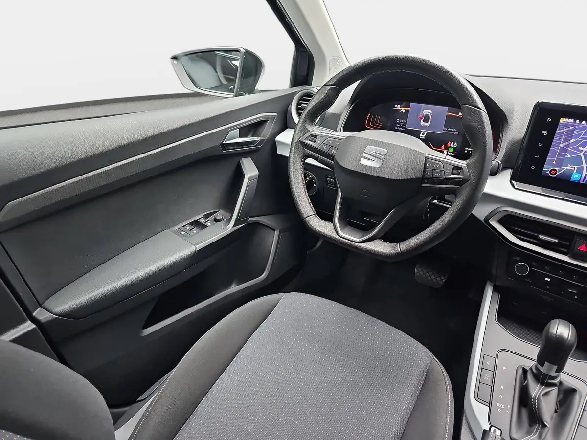 SEAT ARONA 1.0 TSI DSG STYLE NAVI GRA DAB LM