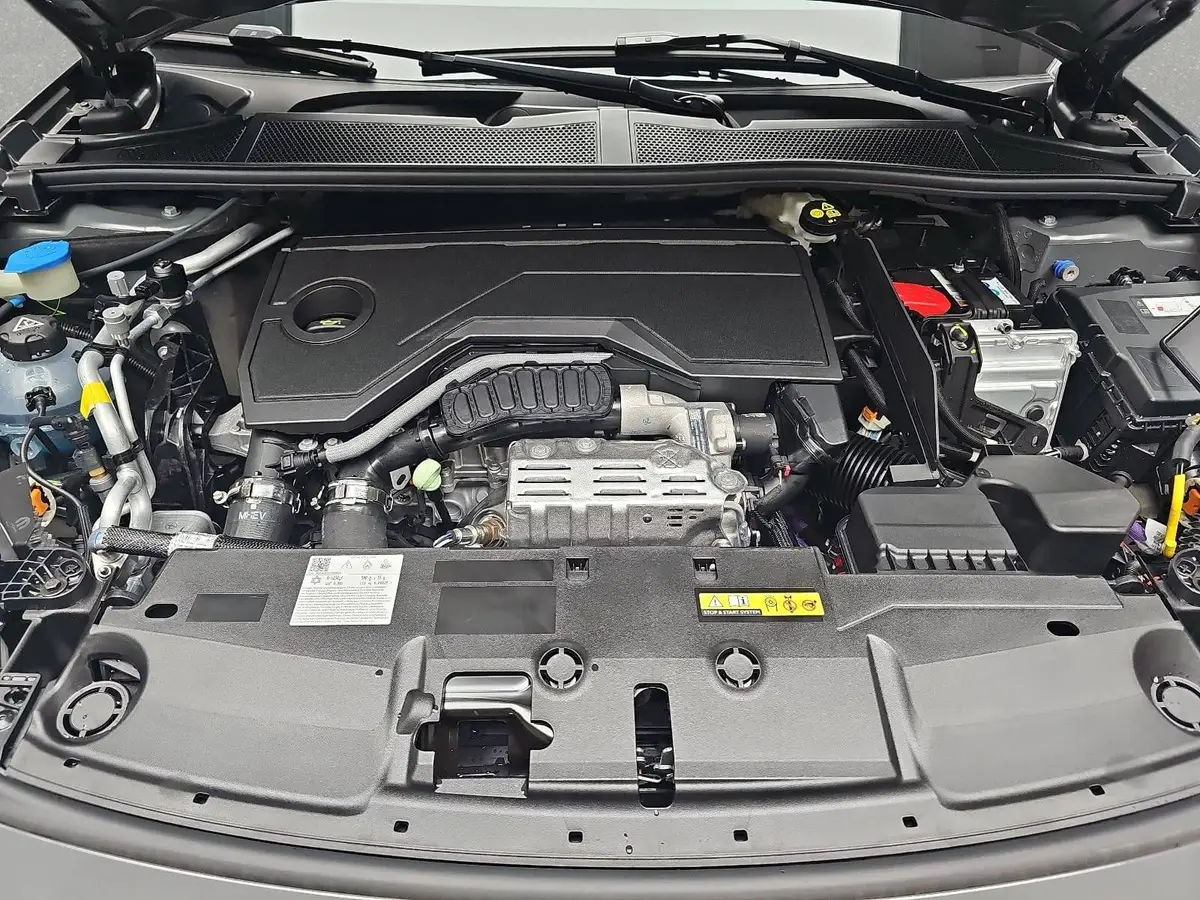 PEUGEOT 308 SW 1.2 HYBRID GT KOMFORT PAKET AHK LM