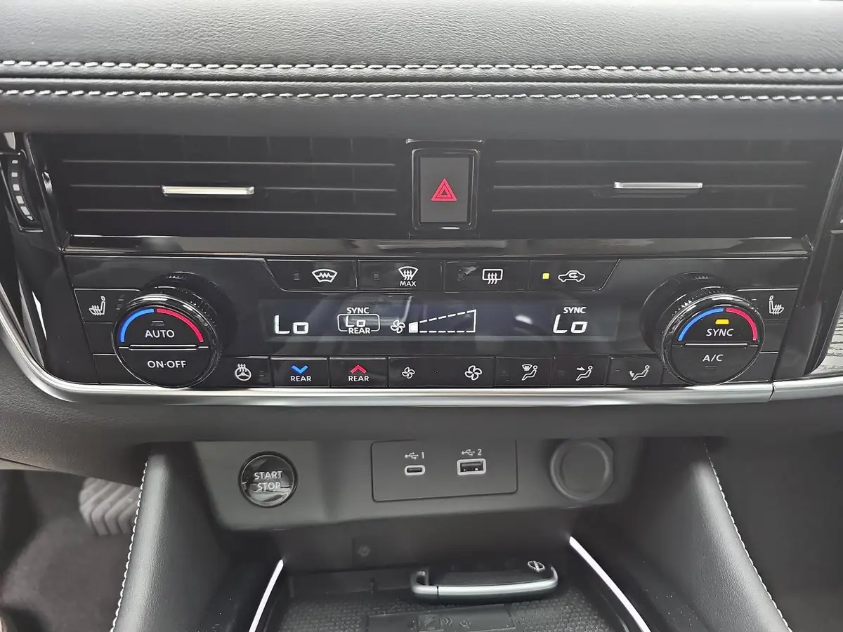 NISSAN X-TRAIL 1.5 VC-T E-POWER AUTO. TEKNA LM20