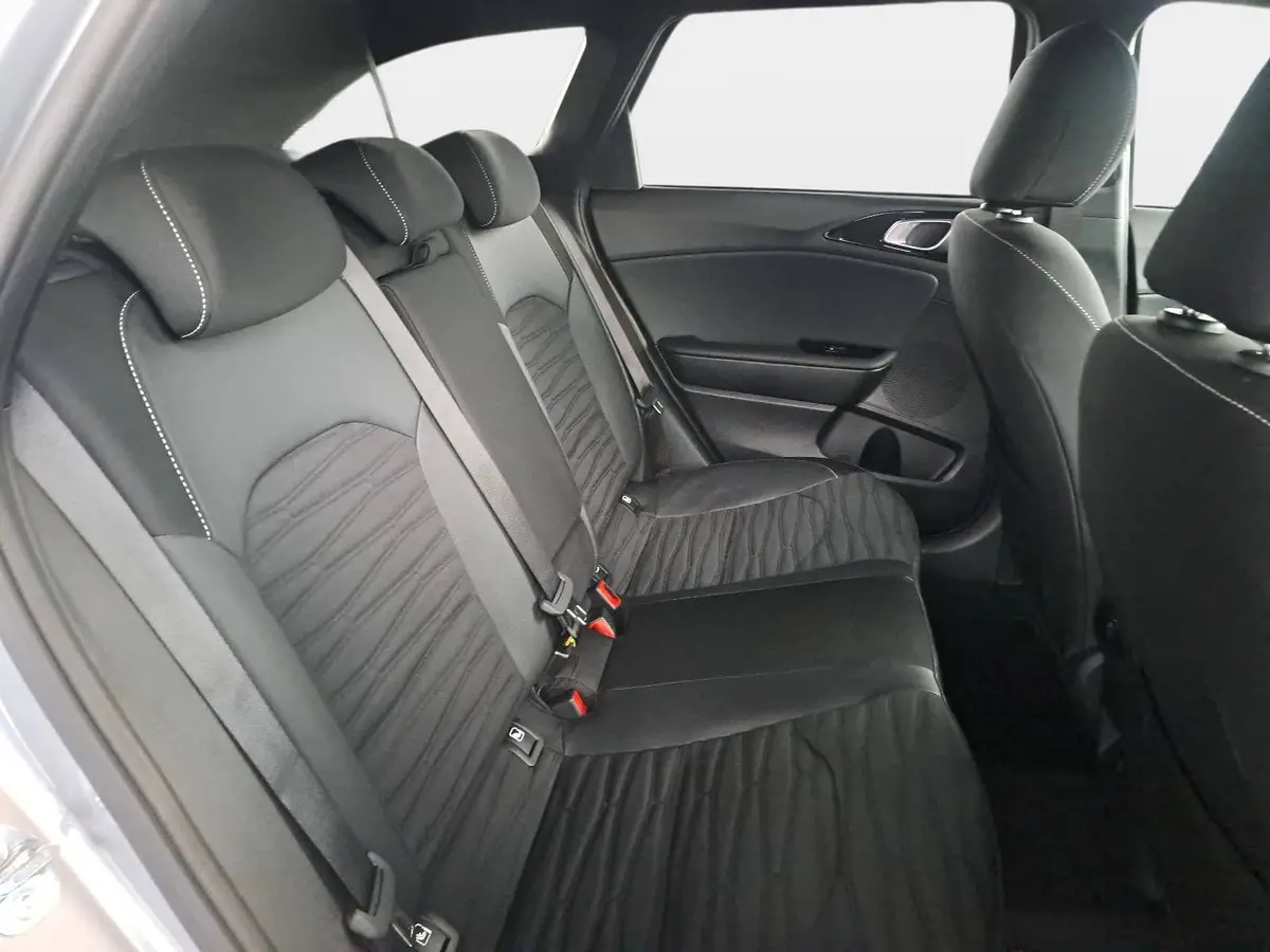 KIA CEED SW 1.5 T-GDI DCT7 GT-LINE TECHNOLOGIE PERFORMANCE