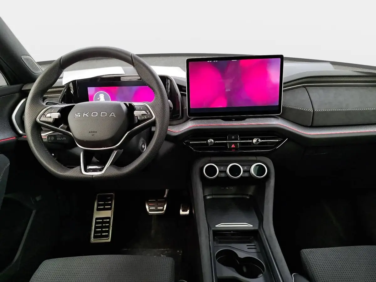 SKODA KODIAQ 1.5 TSI DSG SPORTLINE NAVI LED ACC PANO WINTER AHK