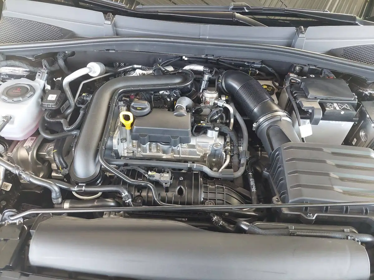 SKODA FABIA 1.0 TSI DSG 130 JAHRE PREMIUM LED KAMERA LM16