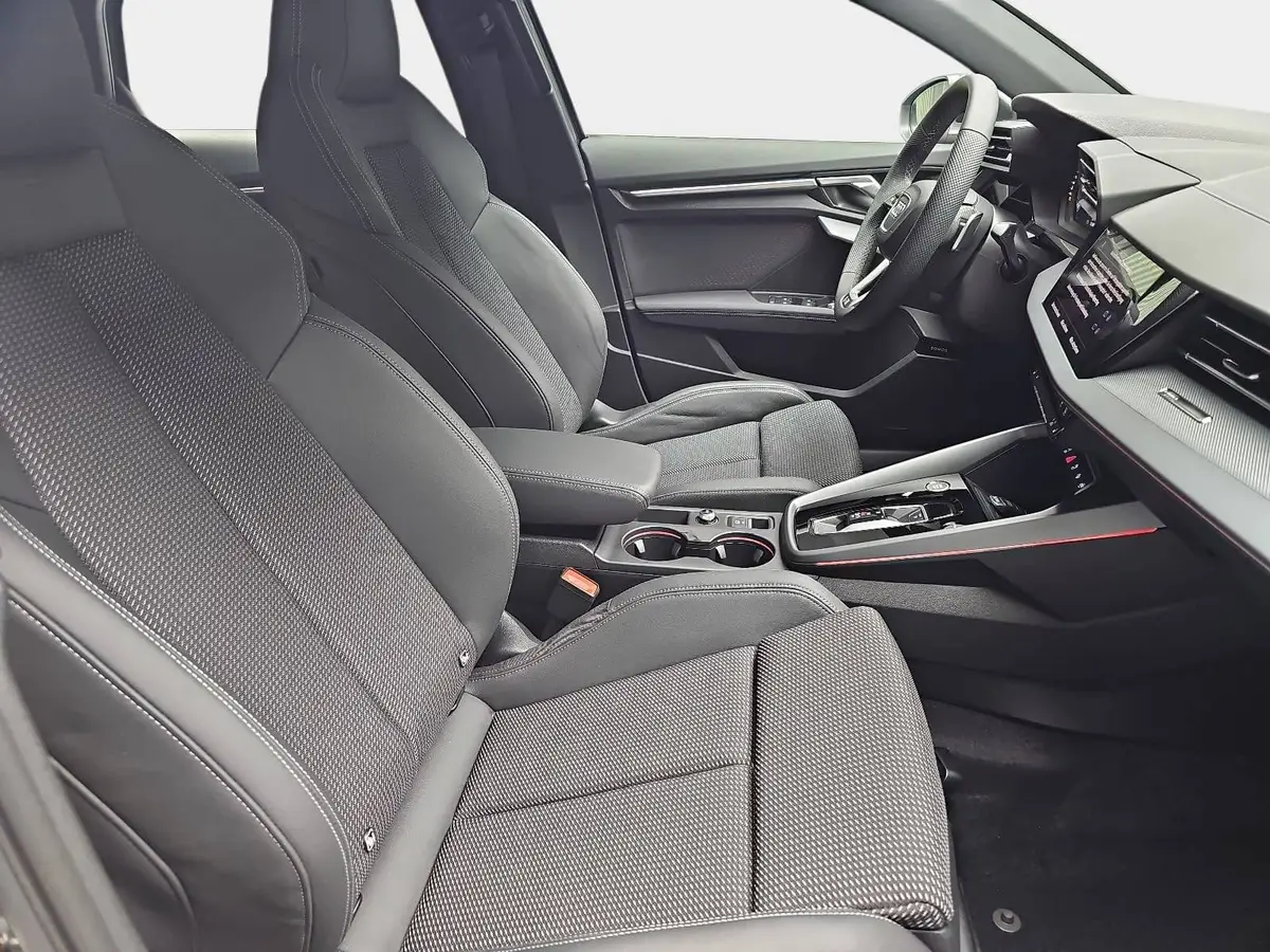 AUDI A3 35 TFSI DSG SPORTBACK S LINE LED KAMERA LM18