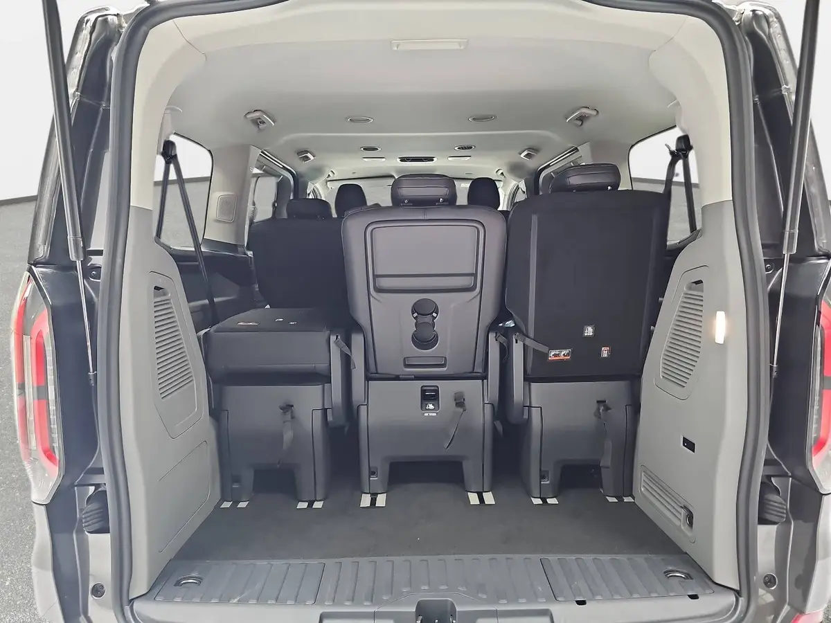 FORD TOURNEO CUSTOM 2.0 ECOBLUE AUTO. L1 TITANIUM X NAVI LED AHK