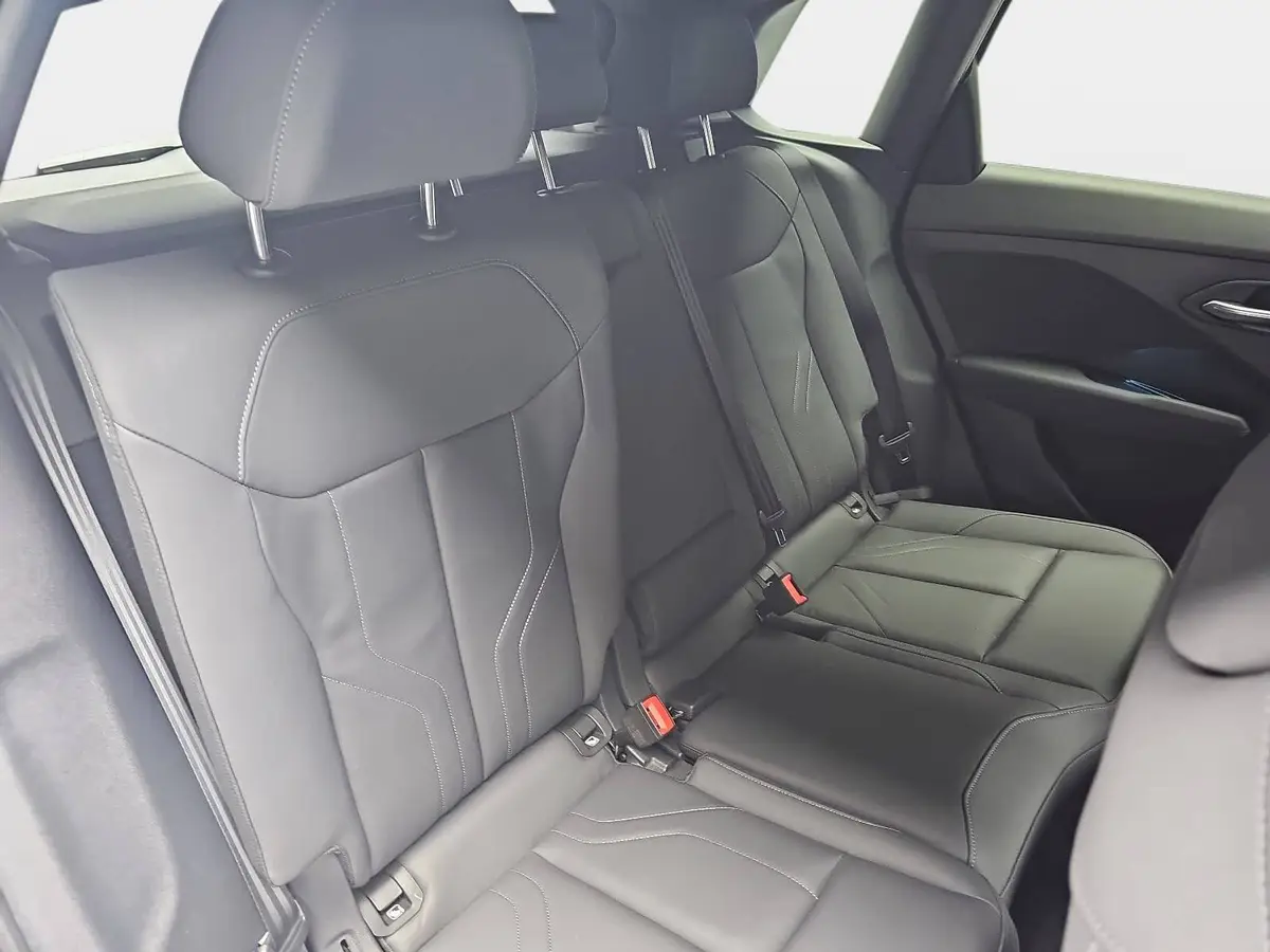 AUDI Q3 TDI S-TRONIC S-LINE NAVI LED-PLUS PANO