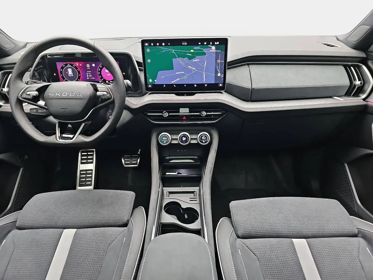 SKODA KODIAQ 2.0 TDI DSG SPORTLINE 4X4 PANO AHK