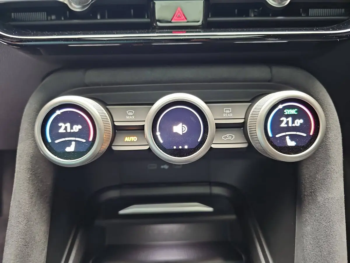 SKODA KODIAQ 2.0 TDI DSG SPORTLINE 4X4 PANO AHK
